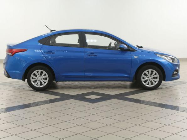 Hyundai Solaris II с пробегом 2017 года, цена 1 049 000 рублей, 151500 км, седан, Автокод Объявления
