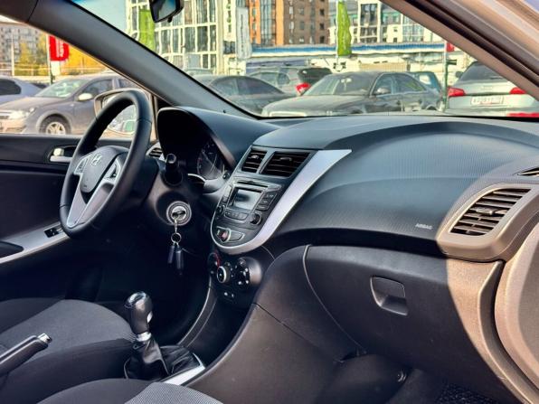 Hyundai Solaris I с пробегом 2014 года, цена 899 000 рублей, 147572 км, седан, Автокод Объявления