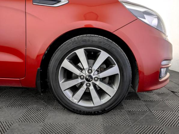 Kia Rio III Рестайлинг с пробегом 2016 года, цена 1 345 000 рублей, 71542 км, седан, Автокод Объявления