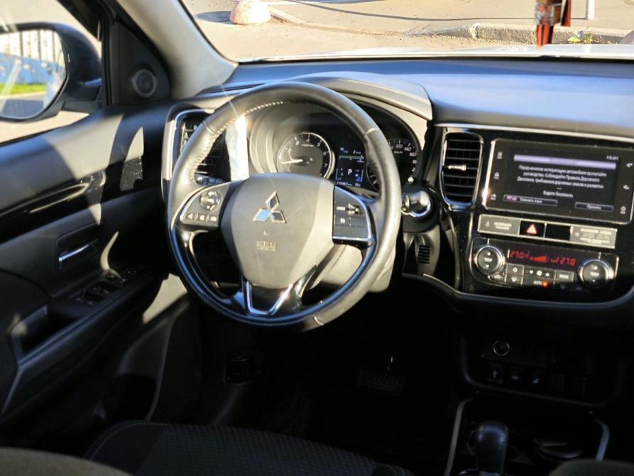 Mitsubishi Outlander III Рестайлинг 3 Санкт-Петербург  - изображение 11