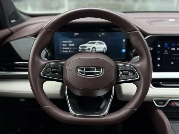 Geely Monjaro I с пробегом 2023 года, цена 2 700 000 рублей, 103236 км, внедорожник, Автокод Объявления