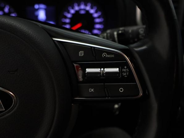 Kia Sportage IV Рестайлинг с пробегом 2019 года, цена 2 300 000 рублей, 64238 км, внедорожник, Автокод Объявления