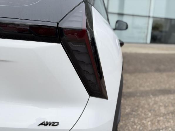 Geely Atlas II с пробегом 2024 года, цена 2 980 000 рублей, 25400 км, внедорожник, Автокод Объявления