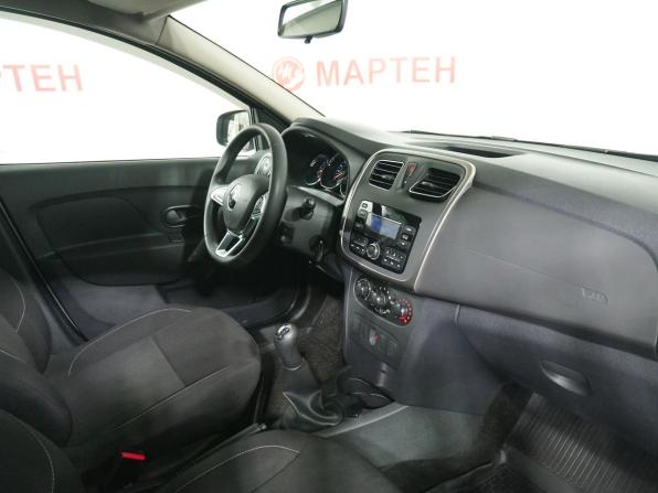 Renault Logan II Рестайлинг с пробегом 2020 года, цена 1 295 000 рублей, 54059 км, седан, Автокод Объявления