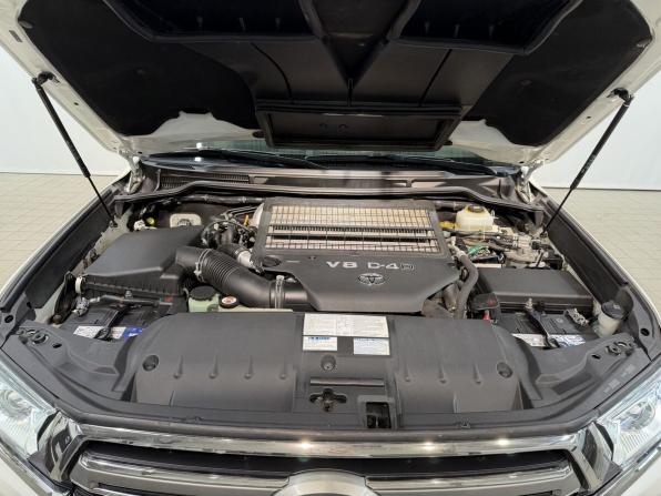 Toyota Land Cruiser 200 Series Рестайлинг 2 с пробегом 2018 года, цена 6 780 000 рублей, 219281 км, внедорожник, Автокод Объявления
