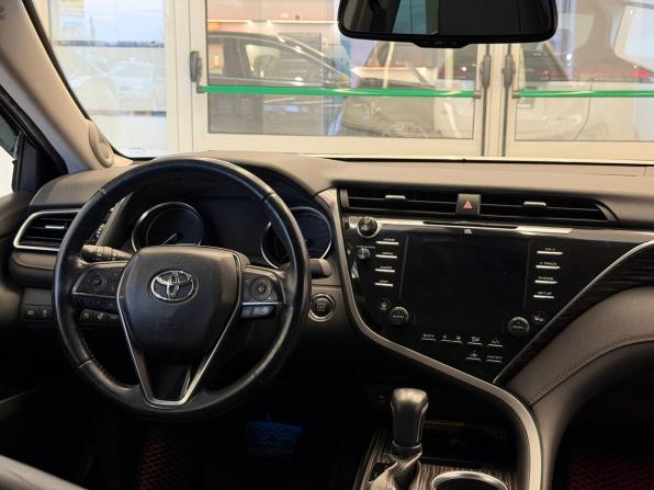 Toyota Camry VIII (XV70) с пробегом 2018 года, цена 2 650 000 рублей, 61006 км, седан, Автокод Объявления