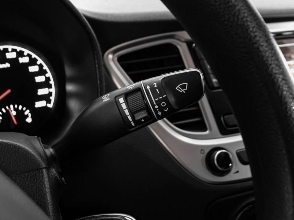 Hyundai Solaris II Рестайлинг с пробегом 2020 года, цена 1 599 000 рублей, 43152 км, седан, Автокод Объявления
