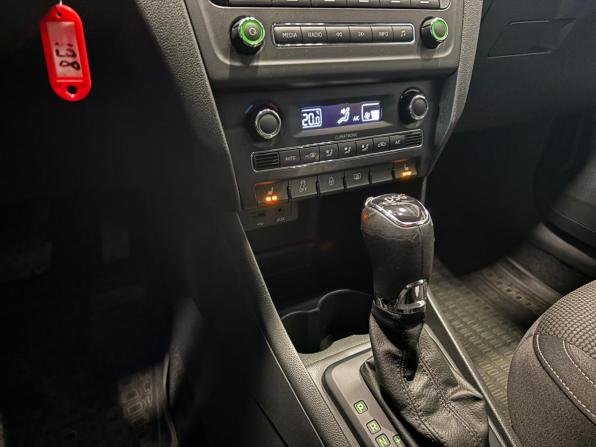Skoda Rapid I с пробегом 2014 года, цена 799 000 рублей, 170000 км, лифтбек, Автокод Объявления