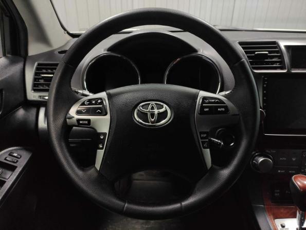 Toyota Highlander II (XU40) Рестайлинг с пробегом 2011 года, цена 1 730 000 рублей, 247671 км, внедорожник, Автокод Объявления