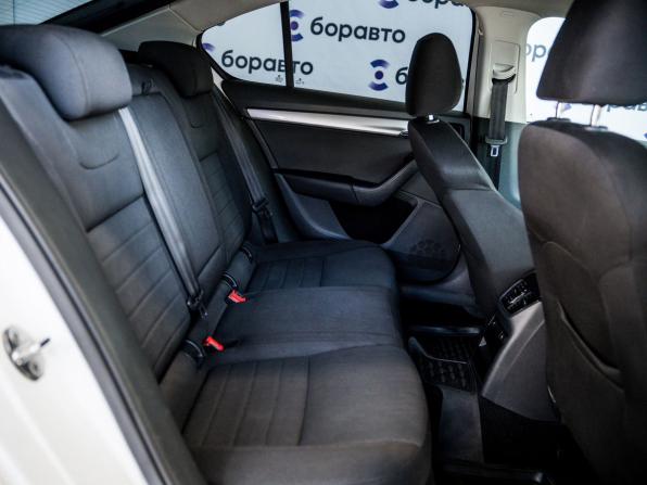 Skoda Octavia III (A7) с пробегом 2016 года, цена 1 300 000 рублей, 321415 км, лифтбек, Автокод Объявления