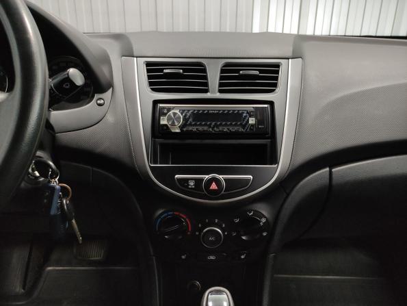Hyundai Solaris I Рестайлинг с пробегом 2014 года, цена 899 000 рублей, 157789 км, седан, Автокод Объявления