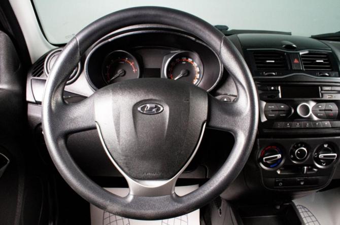 Lada (ВАЗ) Granta I Рестайлинг с пробегом 2023 года, цена 729 000 рублей, 72000 км, седан, Автокод Объявления
