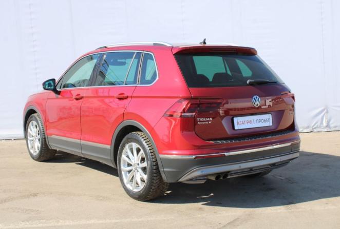 Volkswagen Tiguan II с пробегом 2018 года, цена 2 490 000 рублей, 203086 км, внедорожник, Автокод Объявления