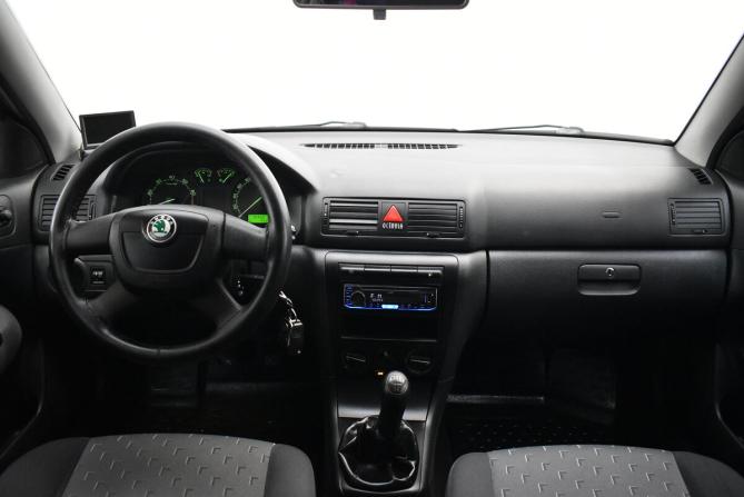 Skoda Octavia I (A4) Рестайлинг с пробегом 2009 года, цена 630 000 рублей, 193507 км, лифтбек, Автокод Объявления
