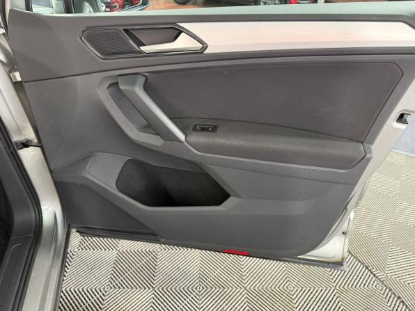 Volkswagen Tiguan II с пробегом 2017 года, цена 2 893 000 рублей, 35617 км, внедорожник, Автокод Объявления