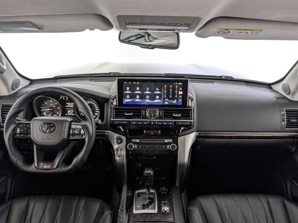 Toyota Land Cruiser 200 Series Рестайлинг 1 с пробегом 2015 года, цена 4 500 000 рублей, 202184 км, внедорожник, Автокод Объявления