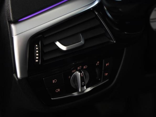 BMW 5 серии VII (G30/G31/G38) с пробегом 2017 года, цена 2 175 000 рублей, 248700 км, седан, Автокод Объявления