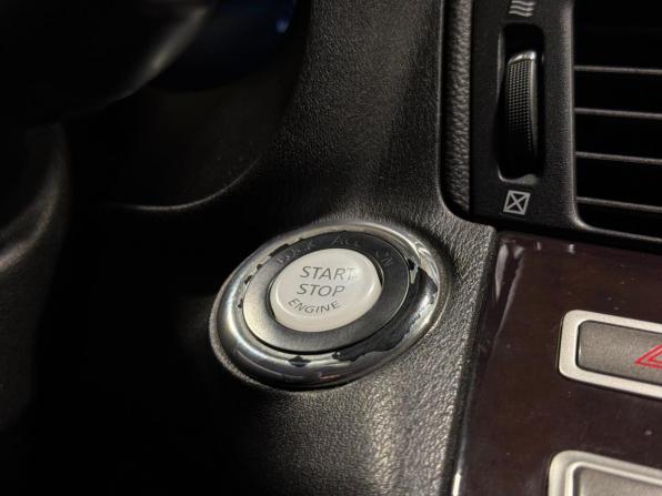 Infiniti M IV с пробегом 2011 года, цена 1 400 000 рублей, 217455 км, седан, Автокод Объявления