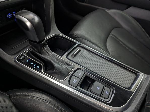 Hyundai Sonata VII (LF) Рестайлинг с пробегом 2017 года, цена 1 590 000 рублей, 148080 км, седан, Автокод Объявления