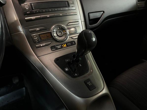 Toyota Auris I с пробегом 2007 года, цена 669 000 рублей, 211841 км, хэтчбек, Автокод Объявления