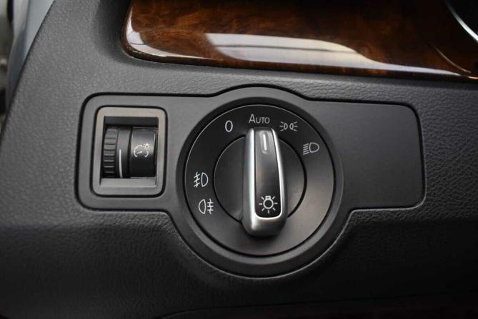 Volkswagen Passat B7 с пробегом 2011 года, цена 930 000 рублей, 206424 км, универсал, Автокод Объявления
