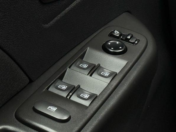 Renault Kaptur I с пробегом 2019 года, цена 1 649 000 рублей, 67296 км, внедорожник, Автокод Объявления
