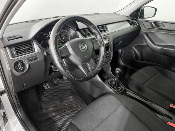 Skoda Rapid I с пробегом 2015 года, цена 902 000 рублей, 123000 км, лифтбек, Автокод Объявления