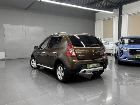 Renault Sandero I с пробегом 2013 года, цена 700 000 рублей, 235161 км, хэтчбек, Автокод Объявления