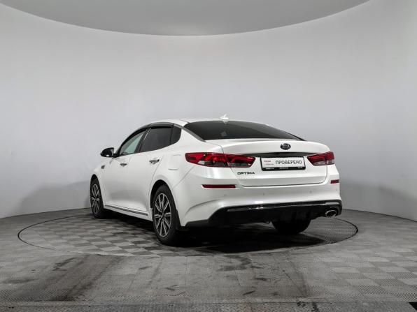 Kia Optima IV Рестайлинг с пробегом 2018 года, цена 1 535 000 рублей, 140000 км, седан, Автокод Объявления