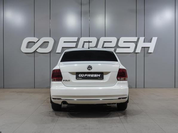 Volkswagen Polo V Рестайлинг с пробегом 2016 года, цена 899 000 рублей, 96224 км, седан, Автокод Объявления