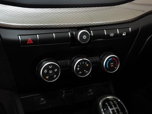 Lada (ВАЗ) Vesta I Рестайлинг (NG) с пробегом 2023 года, цена 1 278 000 рублей, 33000 км, седан, Автокод Объявления