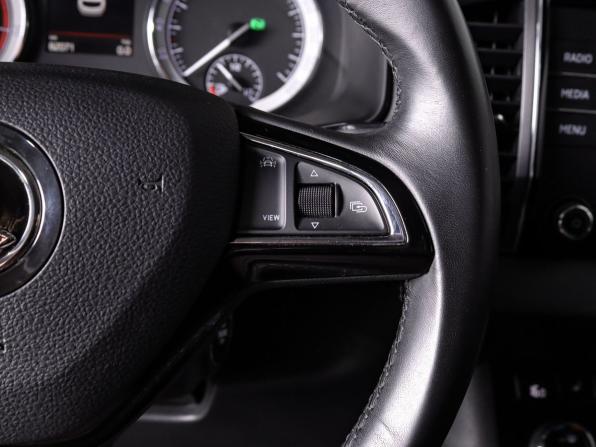 Skoda Karoq I с пробегом 2020 года, цена 2 280 000 рублей, 82000 км, внедорожник, Автокод Объявления
