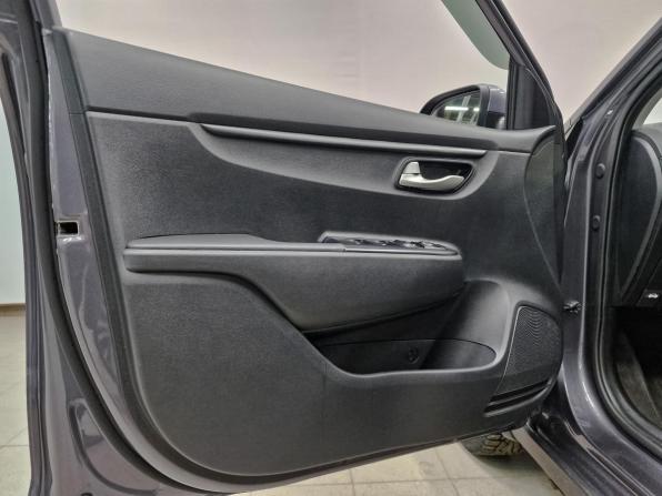 Kia Rio IV Рестайлинг с пробегом 2022 года, цена 1 790 000 рублей, 59930 км, хэтчбек, Автокод Объявления