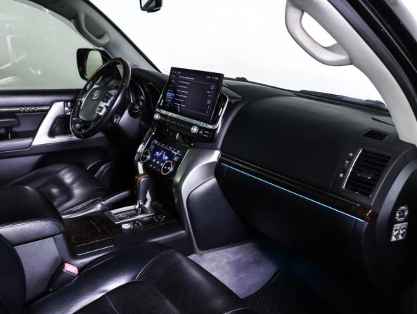 Toyota Land Cruiser 200 Series Рестайлинг 1 с пробегом 2012 года, цена 3 590 000 рублей, 204177 км, внедорожник, Автокод Объявления