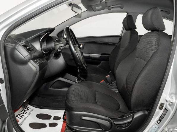 Kia Rio III Рестайлинг с пробегом 2017 года, цена 1 090 000 рублей, 52832 км, седан, Автокод Объявления