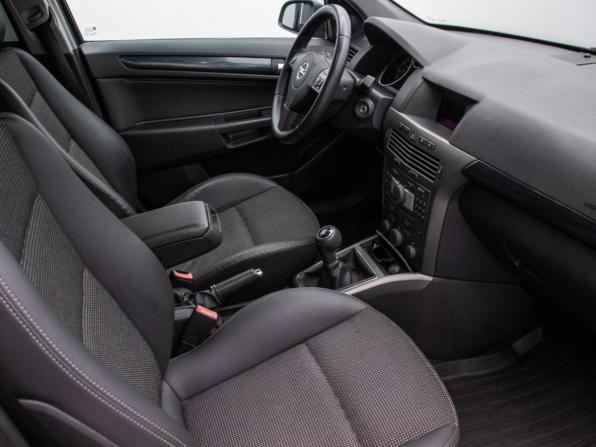 Opel Astra H с пробегом 2006 года, цена 345 000 рублей, 303142 км, хэтчбек, Автокод Объявления