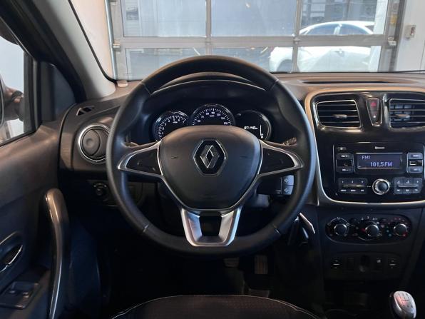 Renault Logan II Рестайлинг с пробегом 2021 года, цена 1 260 000 рублей, 87140 км, седан, Автокод Объявления
