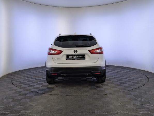 Nissan Qashqai II с пробегом 2017 года, цена 1 850 000 рублей, 102181 км, внедорожник, Автокод Объявления