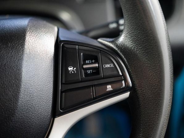 Suzuki Solio III с пробегом 2019 года, цена 940 500 рублей, 117196 км, микровэн, Автокод Объявления