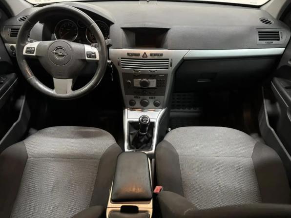 Opel Astra H Рестайлинг с пробегом 2012 года, цена 677 000 рублей, 157466 км, универсал, Автокод Объявления