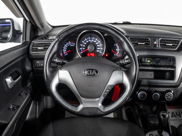 Kia Rio III Рестайлинг с пробегом 2015 года, цена 825 000 рублей, 151325 км, хэтчбек, Автокод Объявления
