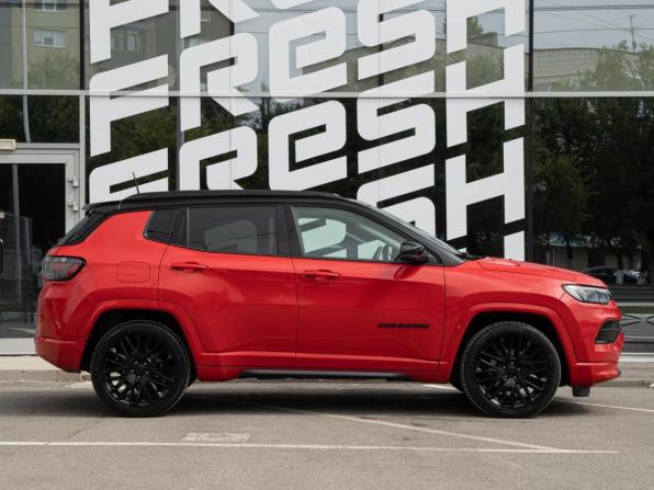 Jeep Compass II Рестайлинг с пробегом 2022 года, цена 3 600 000 рублей, 22623 км, внедорожник, Автокод Объявления
