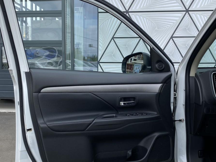 Mitsubishi Outlander III Рестайлинг Москва  - изображение 19