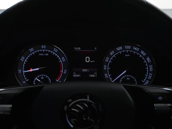 Skoda Superb III Рестайлинг с пробегом 2020 года, цена 3 499 077 рублей, 82641 км, лифтбек, Автокод Объявления