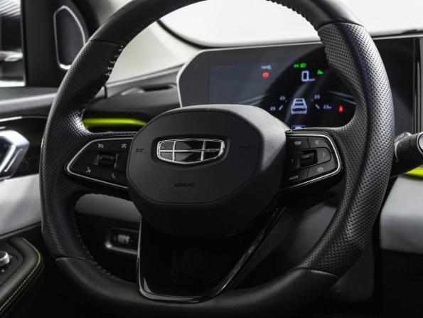 Geely Coolray I Рестайлинг с пробегом 2023 года, цена 2 099 000 рублей, 42601 км, внедорожник, Автокод Объявления