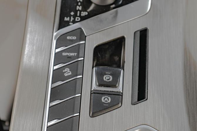 Geely Coolray I с пробегом 2023 года, цена 1 689 000 рублей, 62000 км, внедорожник, Автокод Объявления