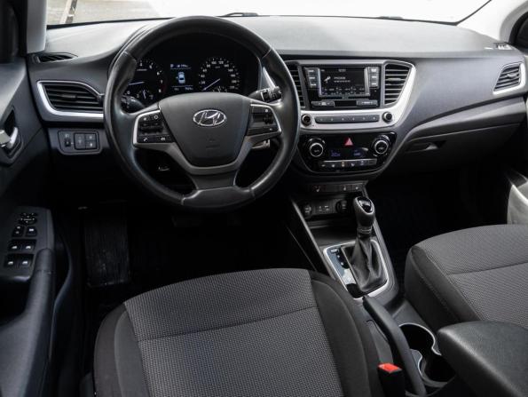 Hyundai Solaris II с пробегом 2018 года, цена 1 770 000 рублей, 7523 км, седан, Автокод Объявления