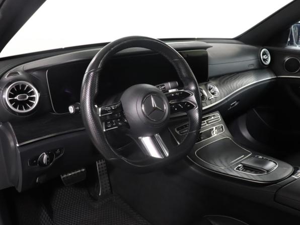 Mercedes-Benz E-Класс V (W213 S213 C238) Рестайлинг с пробегом 2020 года, цена 3 849 000 рублей, 130202 км, седан, Автокод Объявления