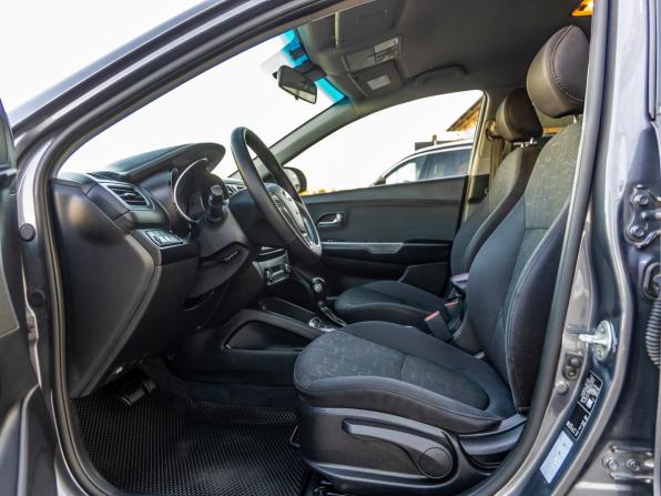 Kia Rio III Рестайлинг с пробегом 2015 года, цена 1 138 000 рублей, 176532 км, седан, Автокод Объявления