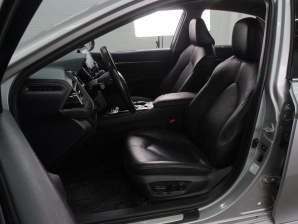 Toyota Camry VIII (XV70) Рестайлинг с пробегом 2021 года, цена 2 389 000 рублей, 215229 км, седан, Автокод Объявления